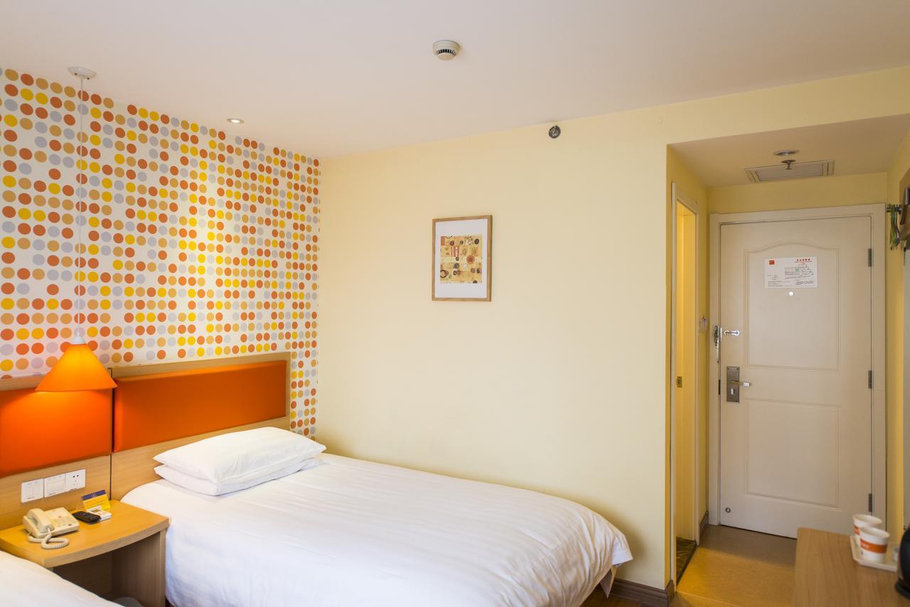 Home Inn Chongqing Nanping Pedestrian Street Branch מראה חיצוני תמונה